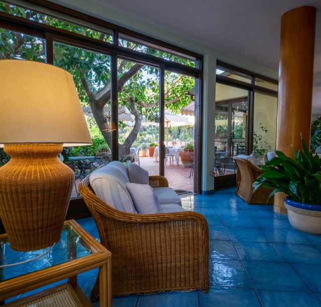 hotel-anna-hall-5281-HDR-1