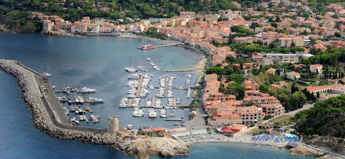 Spiagge Marciana Marina - Le spiagge dell'Isola d'Elba - il Paese