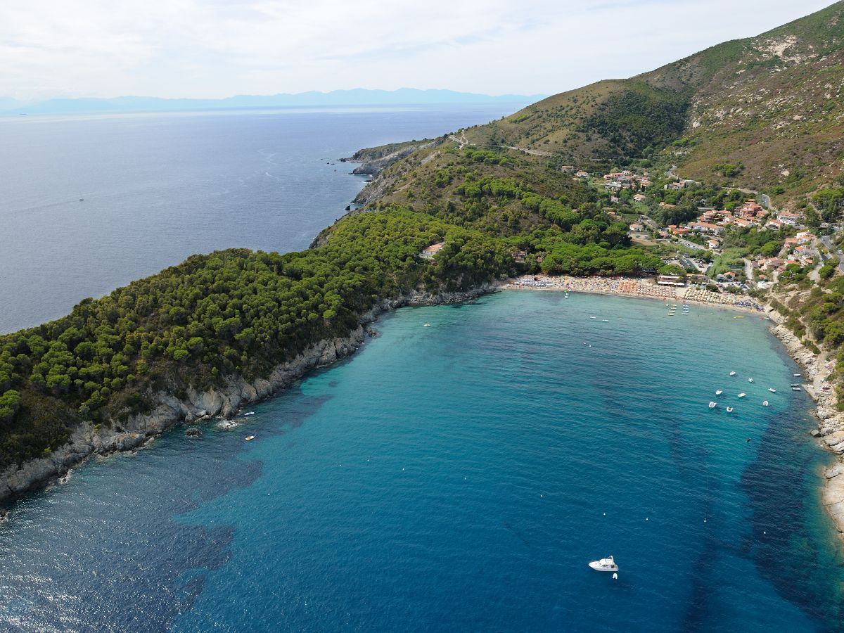 Fetovaia vista della spiaggia piu iconica dell isola d Elba