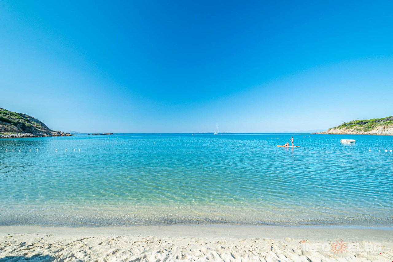 Spiagge di Campo nell’Elba: quale preferisci, le acque cristalline dell'Isola d'Elba